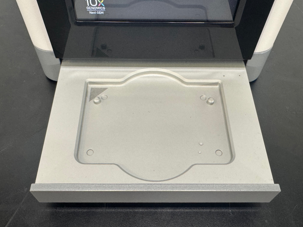 The 10X Genomics Next Gem Chromium Controller (Model GCG-SR-1